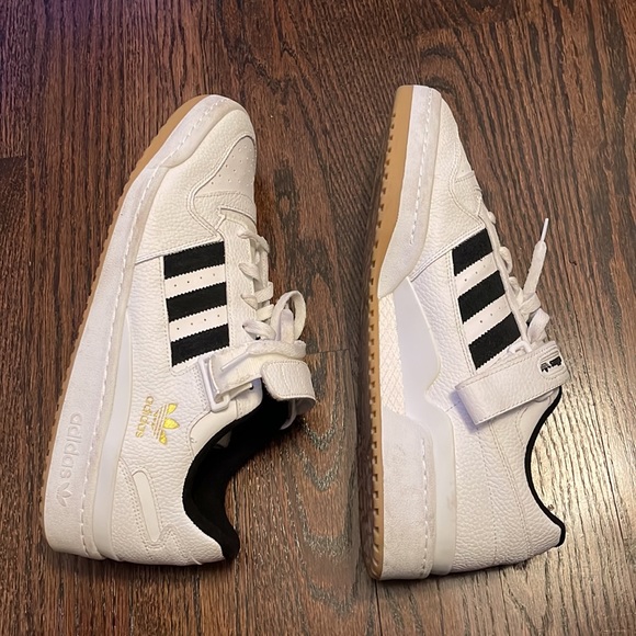 Adidas shoes - Picture 7 of 7